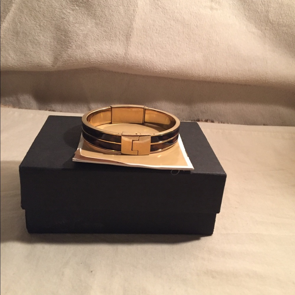 Micheal kors bracelet